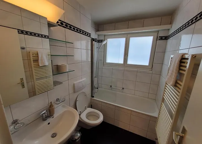 Helle 2 Schlafzimmer In - Grosszuegig, Zentral Und Ruhig Gelegen Apartament *