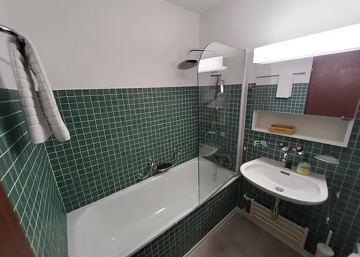 Apartament Helle 2 Schlafzimmer In - Grosszuegig, Zentral Und Ruhig Gelegen Davos