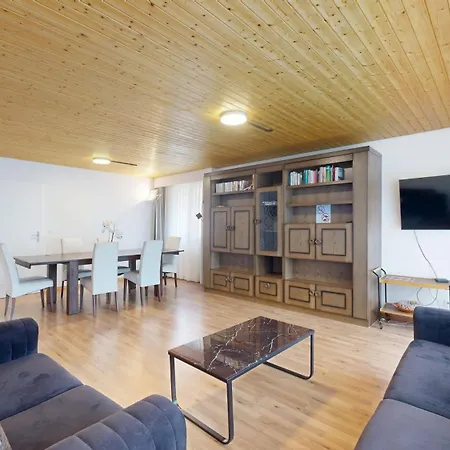 Helle 2 Schlafzimmer In - Grosszügig, Zentral Und Ruhig Gelegen