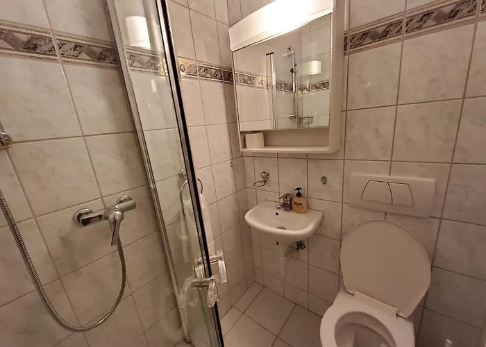 Helle 2 Schlafzimmer In - Grosszügig, Zentral Und Ruhig Gelegen * Davos